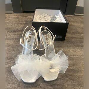 Badgley Mischka size 6.5 white wedding heels